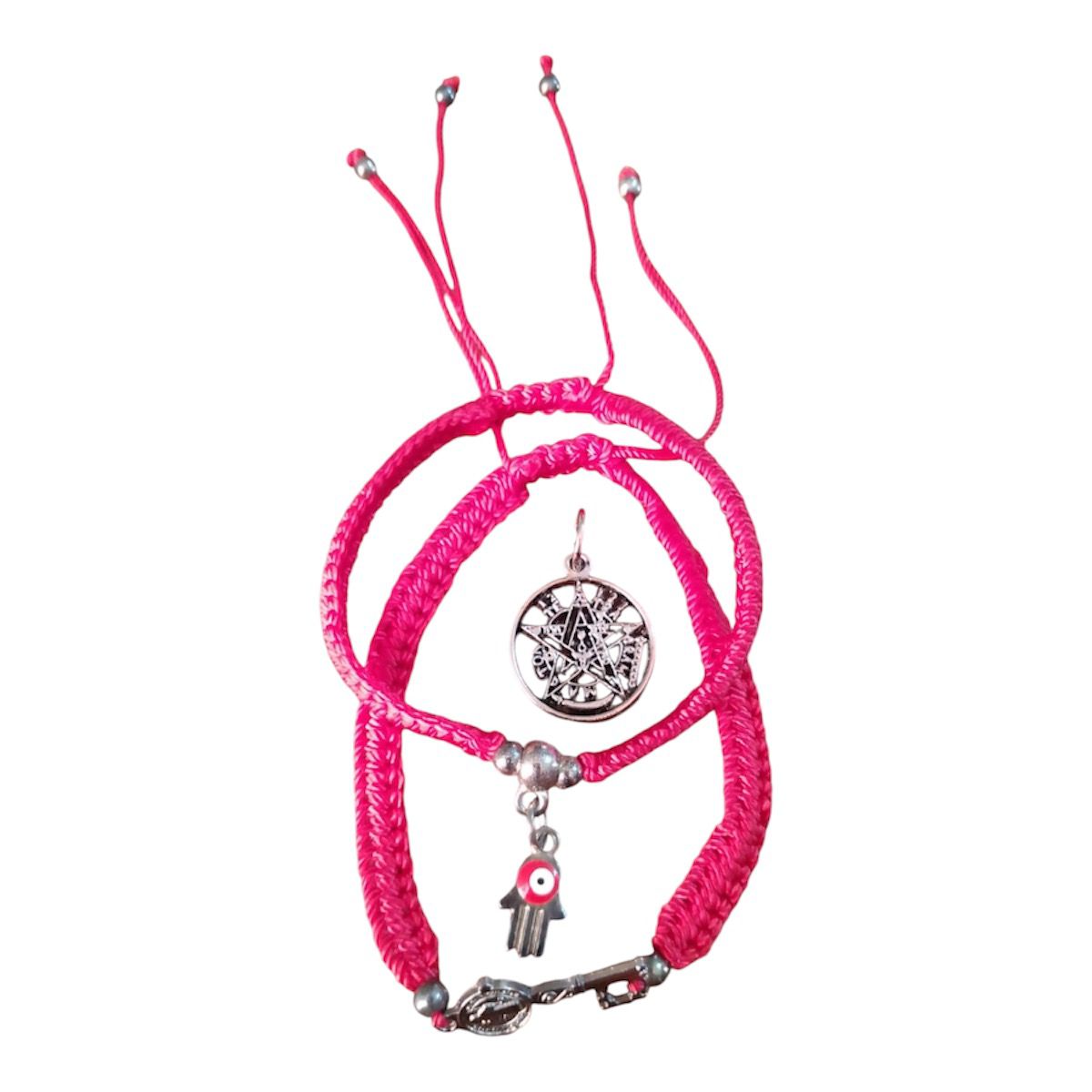 Juego de Pulseras de Hilo Rojo Consagradas – Protección Mano de Fátima, San Benito y Tetragramatón